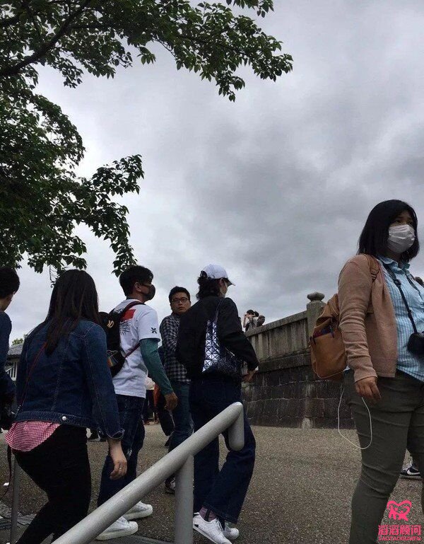 劉詩詩吳奇隆同游清水寺，網(wǎng)友：終于決定生孩子了