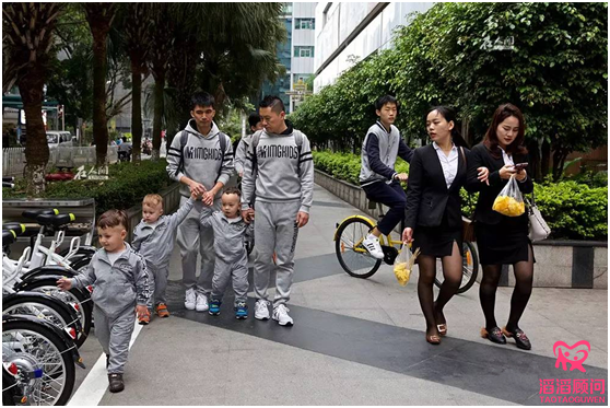 大寫(xiě)奶爸與“小情人”有約