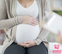 夫妻生育兩個女兒，想要一個兒子，第三代試管嬰兒**終如愿
